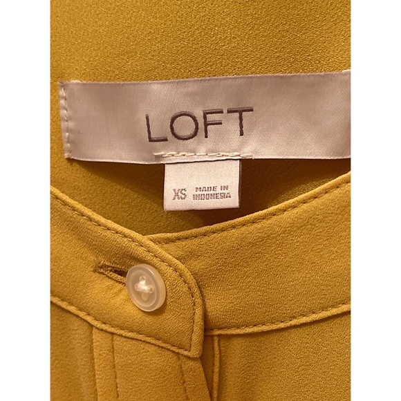 New Mustard Blouse with Front Pockets from Loft - Picture 7 of 8